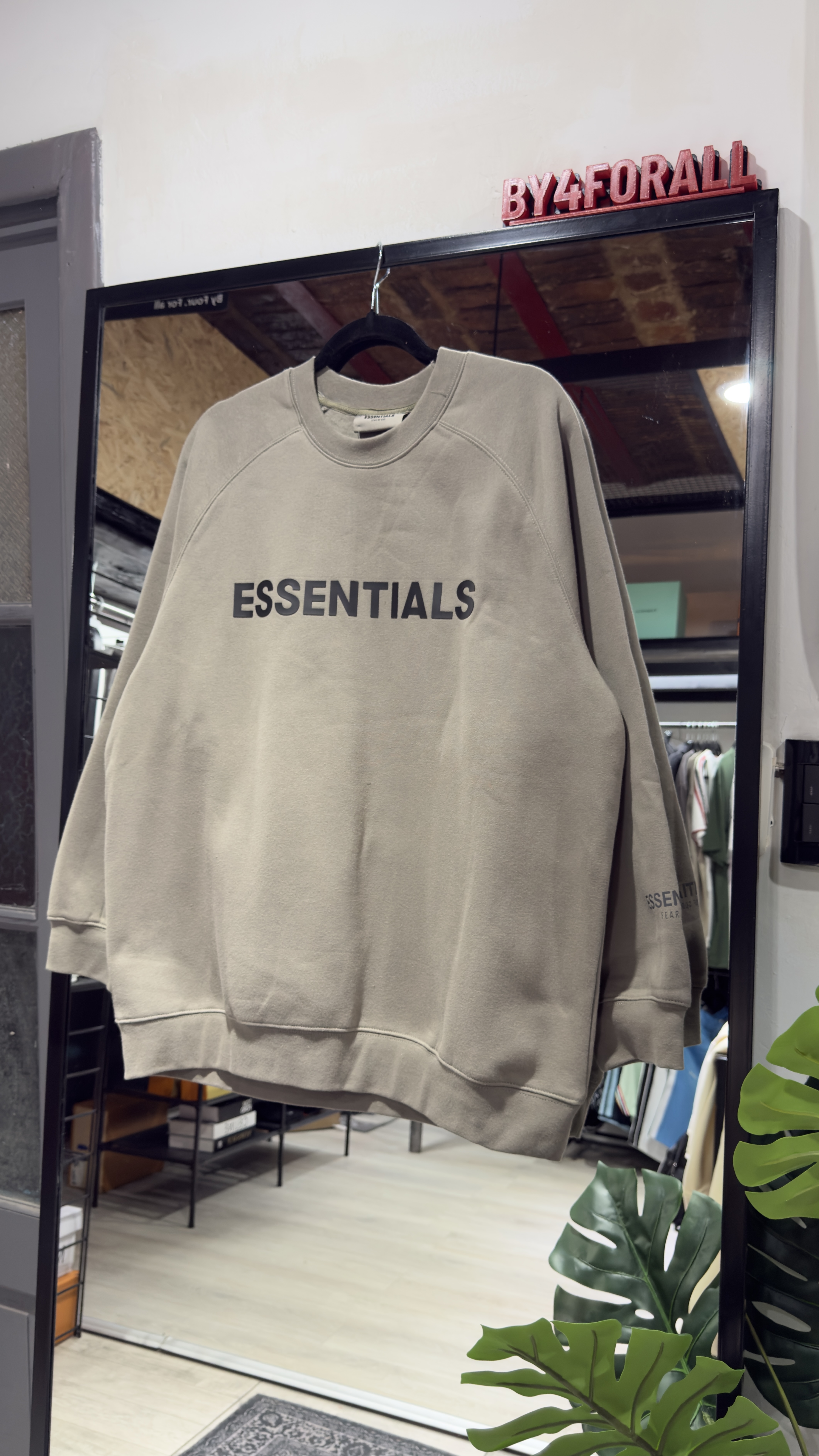 Essentials Buzo Essentials verde — Buzos